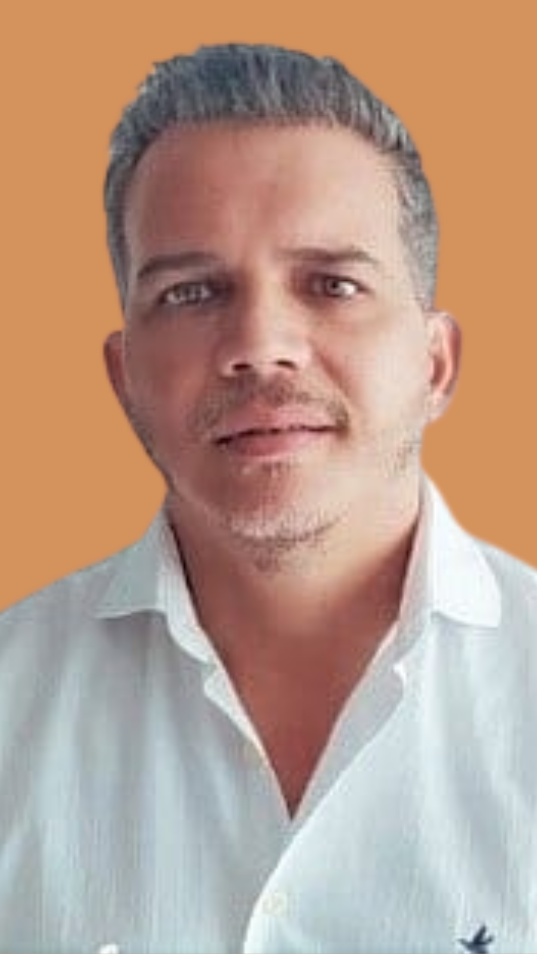 John Salmon González