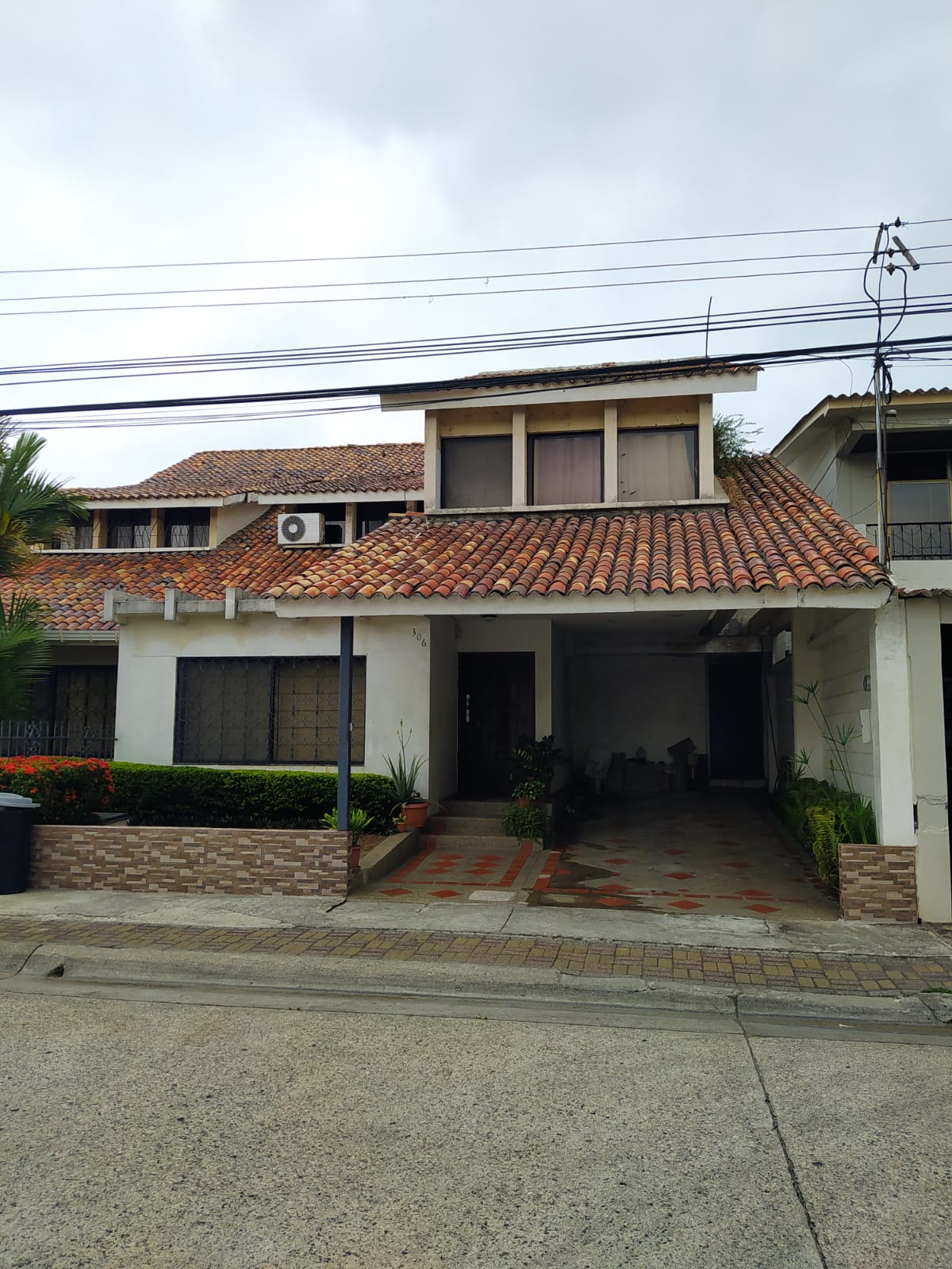 Casa dúplex B La Puntilla 